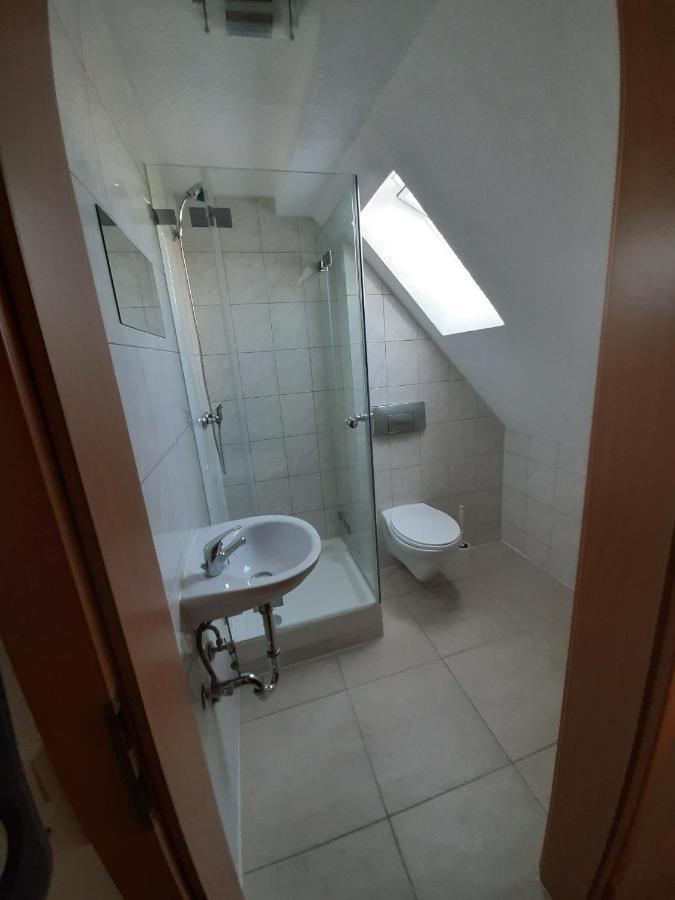 Biberach-Riss-Zimmer-frei, Monteurszimmer Birkenhard Exterior foto