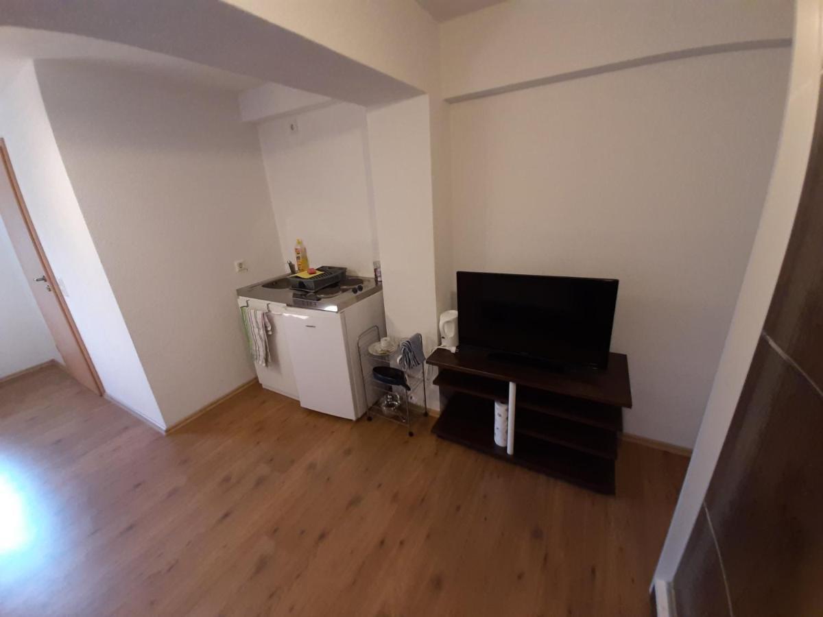 Biberach-Riss-Zimmer-frei, Monteurszimmer Birkenhard Exterior foto