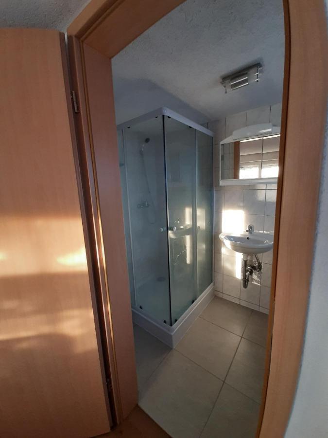 Biberach-Riss-Zimmer-frei, Monteurszimmer Birkenhard Exterior foto