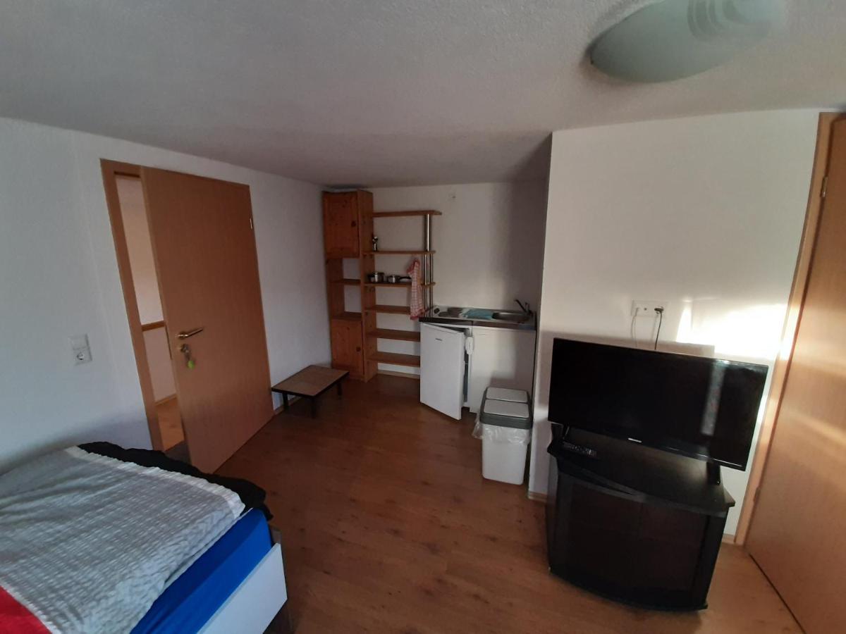 Biberach-Riss-Zimmer-frei, Monteurszimmer Birkenhard Exterior foto