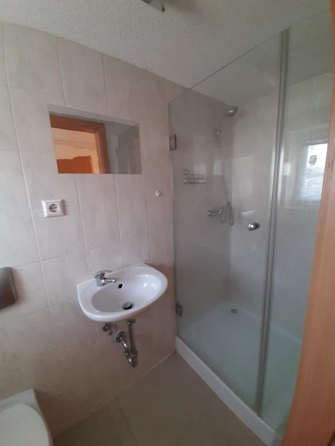 Biberach-Riss-Zimmer-frei, Monteurszimmer Birkenhard Exterior foto