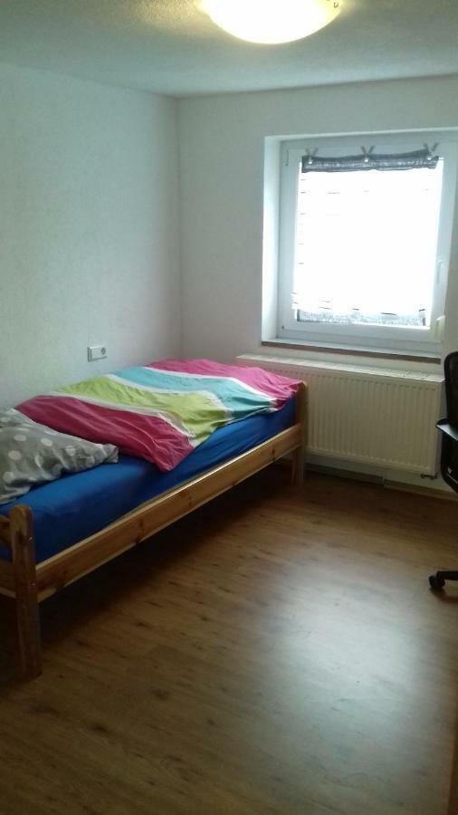 Biberach-Riss-Zimmer-frei, Monteurszimmer Birkenhard Zimmer foto